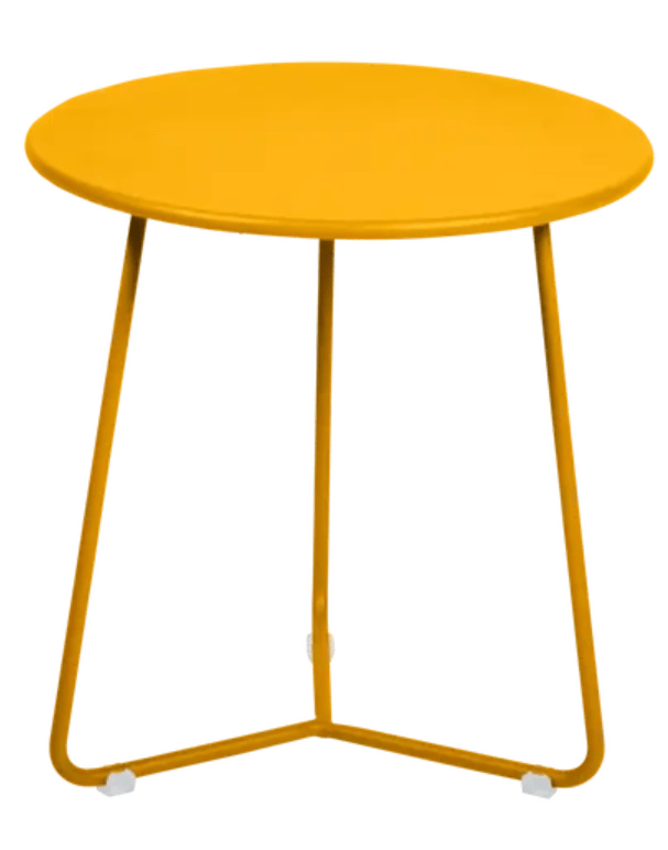 Load image into Gallery viewer, Small Fermob honey-colored cocotte occasional table with 34cm diameter, featuring a sleek round design and sturdy legs.
