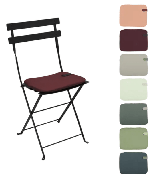 Color Mix Fermob outdoor cushion measuring 38x30 cm with vibrant fabric, designed for Fermob foldable outdoor chairs.