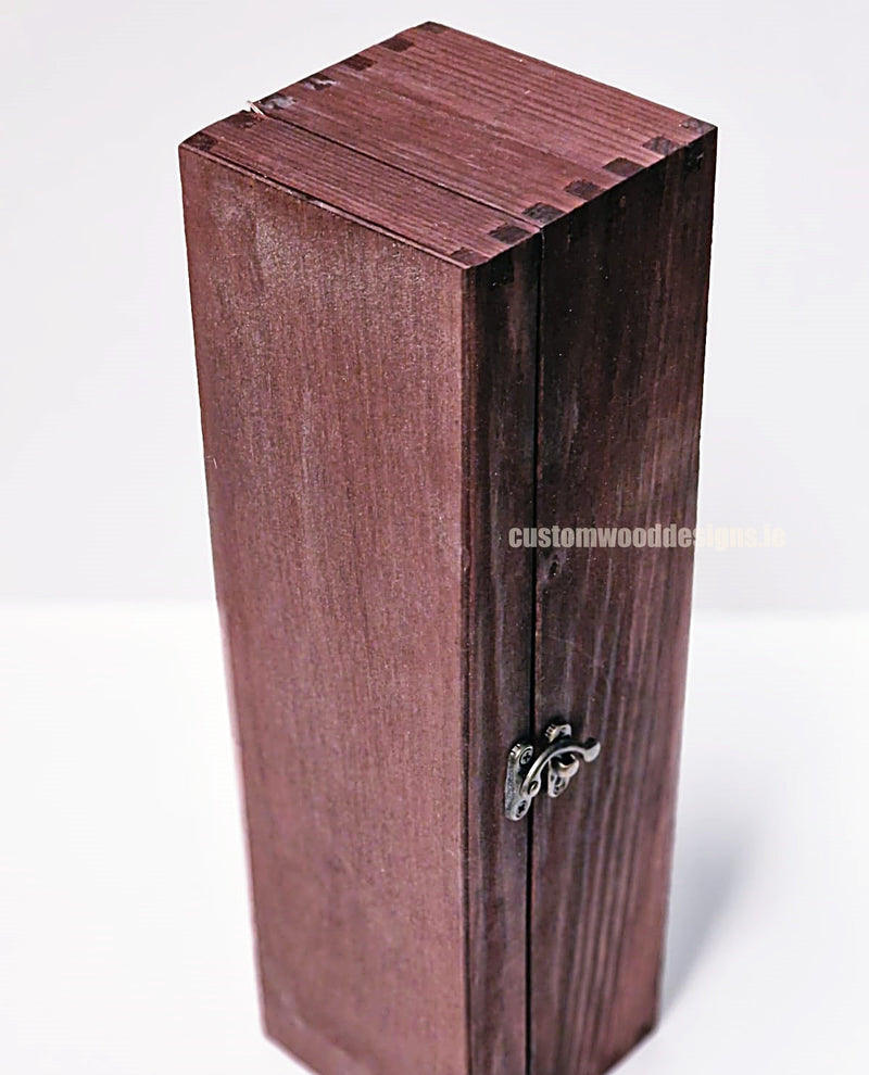 Load image into Gallery viewer, Hinged Lid 1 Bottle Box - Burgundy x25 Custom Wood Designs __label: Multibuy Bottle Box Bottle Boxes gift box Gift Boxes Single bottle box wooden Box default-title-hinged-lid-1-bottle-box-burgundy-x25-53613560267095
