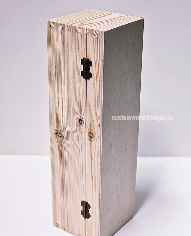 Load image into Gallery viewer, Hinged Lid 1 Bottle Box - Natural x25 Custom Wood Designs __label: Multibuy Bottle Box Bottle Boxes gift box Gift Boxes Single bottle box wooden Box default-title-hinged-lid-1-bottle-box-natural-x25-53613525369175
