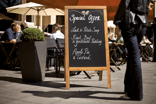 Securit Lit Pavement Sign Set - Woody Large Pinewood Pavement Board in Teak 120 cm - Board + LED Lamp + Wind Stopper + Markers