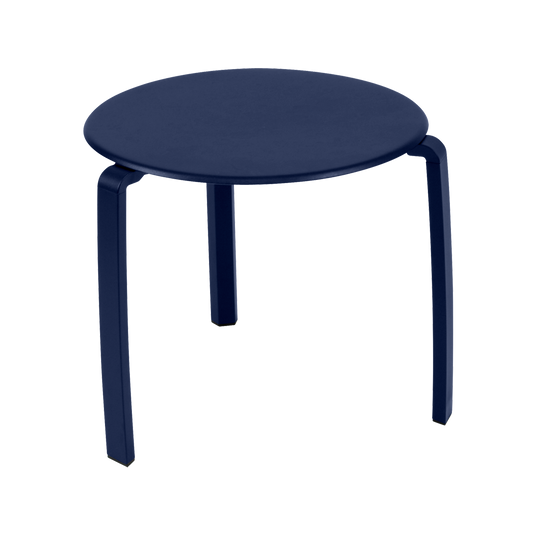 Fermob Alizé Low Table Ø48 cm in Deep Blue – round outdoor side table in aluminium