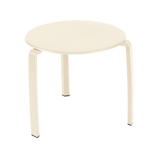 Fermob Alizé Low Table Ø48 cm in Latte Beige – round outdoor side table in aluminium