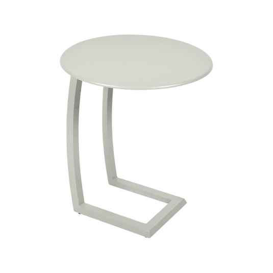 Fermob Alizé Offset Low Table Ø48 cm in Clay Grey – offset side table in aluminium