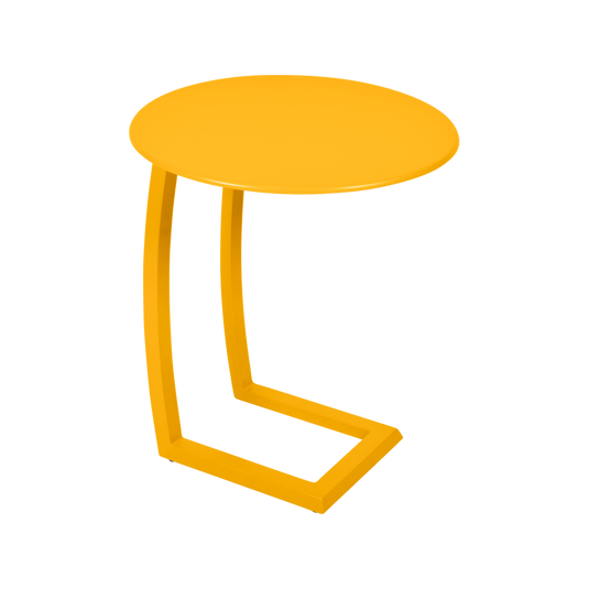 Fermob Alizé Offset Low Table Ø48 cm in Honey – offset side table in aluminium