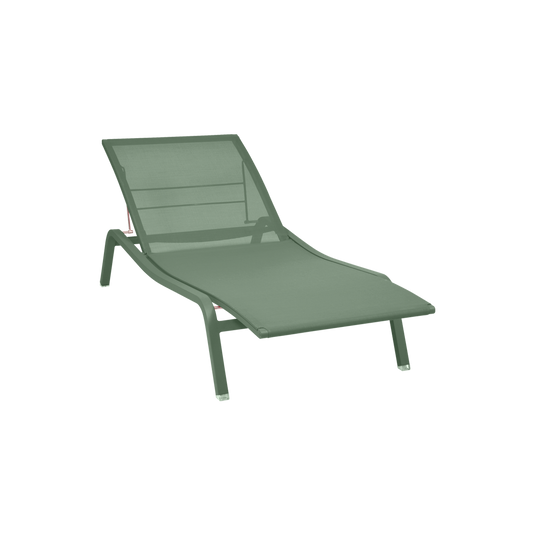 Fermob Alizé Sun Lounger in Cactus – aluminium sun lounger with Batyline® fabric