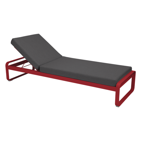 Fermob Bellevie Premium sunlounger– Chilli frame with Graphite Grey fabric cushions