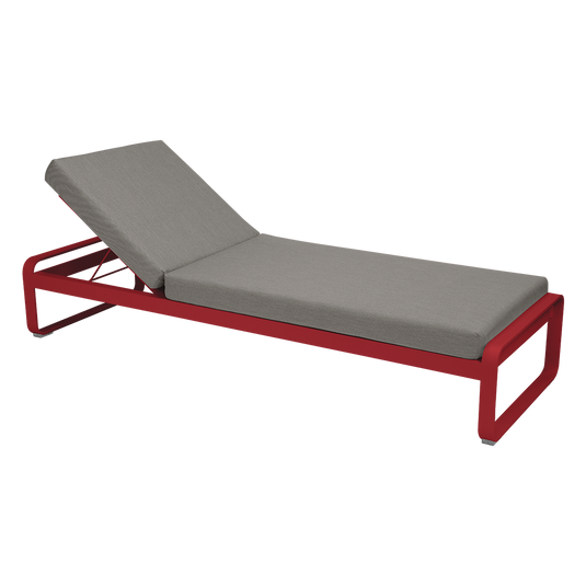 Fermob Bellevie Premium sunlounger– Chilli frame with Grey Taupe fabric cushions