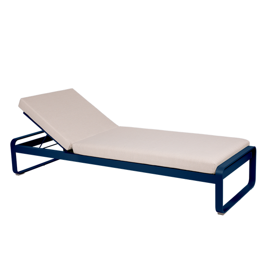 Fermob Bellevie Premium sunlounger– Deep Blue frame with Pearl fabric cushions