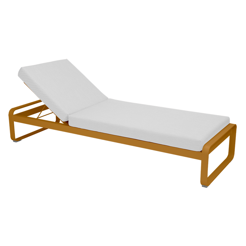Load image into Gallery viewer, Fermob Bellevie Premium sunlounger– Gingerbread frame with Off-White fabric cushions
