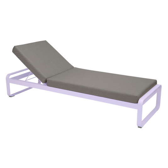 Fermob Bellevie Premium sunlounger– Marshmallow frame with Grey Taupe fabric cushions