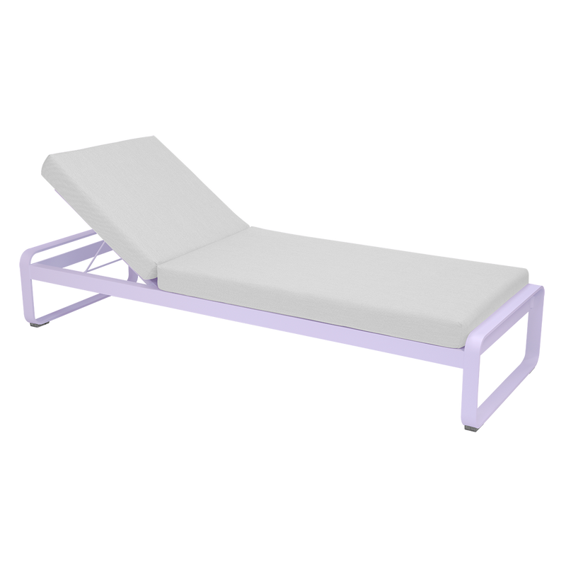 Load image into Gallery viewer, Fermob Bellevie Premium sunlounger– Marshmallow frame with Off-White fabric cushions
