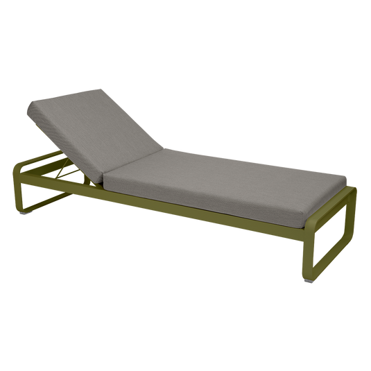 Fermob Bellevie Premium sunlounger– Pesto Green frame with Grey Taupe fabric cushions