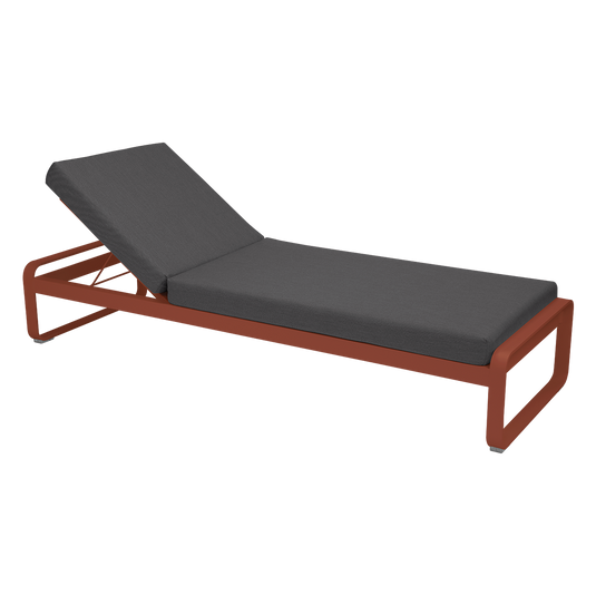 Fermob Bellevie Premium sunlounger– Red Ochre frame with Graphite Grey fabric cushions