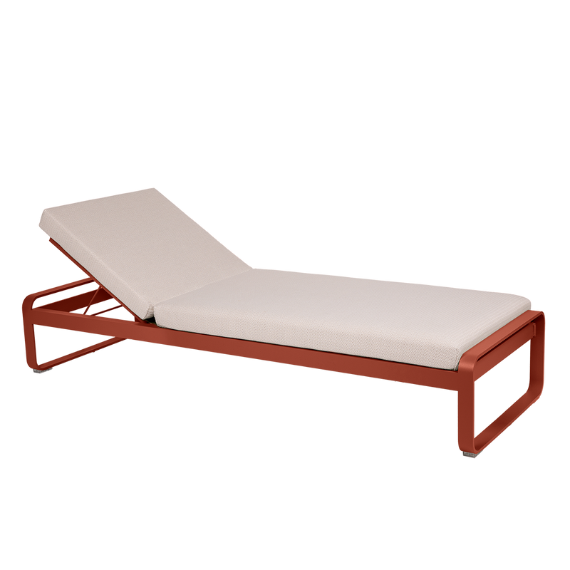 Load image into Gallery viewer, Fermob Bellevie Premium sunlounger– Red Ochre frame with Pearl fabric cushions

