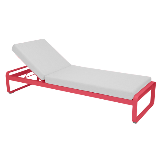 Fermob Bellevie Premium sunlounger– Rosalie frame with Off-White fabric cushions