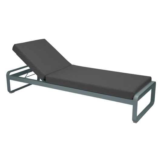 Fermob Bellevie Premium sunlounger– Storm Grey frame with Graphite Grey fabric cushions