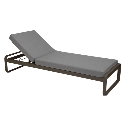 Fermob Bellevie Premium sunlounger– Tonka frame with Flannel Grey fabric cushions