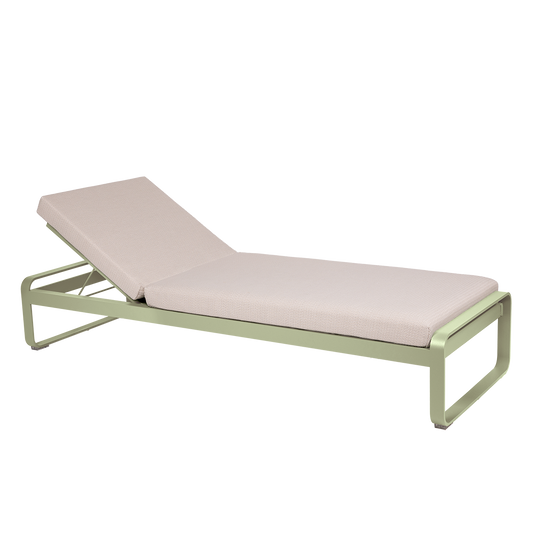 Fermob Bellevie Premium sunlounger– Willow Green frame with Pearl fabric cushions