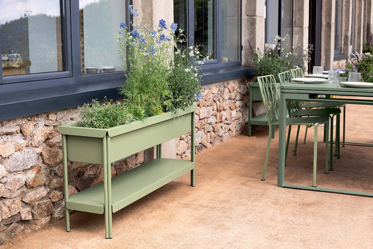 Fermob Terrazza Medium Planter– lifestyle
