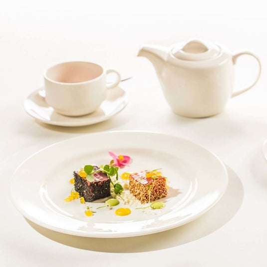 Fine Dine 3200ml creamed soup tureen with lid, ceramic serving dish for hot soups and stews.