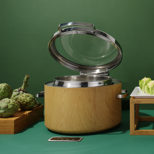 Round Madeira De Luxe induction chafing dish with glass lid, 11L capacity by Fine Dine, designed for warming and serving food.