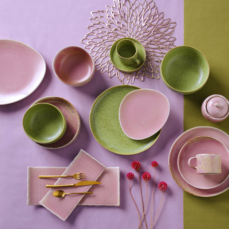 Load image into Gallery viewer, Fine Dine Rosa deep plate, 220mm, showing a vibrant pink ceramic dinner plate with a smooth, rounded edge and glossy finish.
