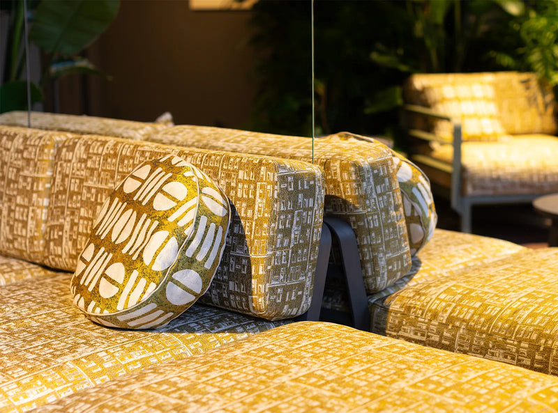 Load image into Gallery viewer, Nardi Maximo 5 Sofa – Lumière Modulaire – Nardi Lumière collection

