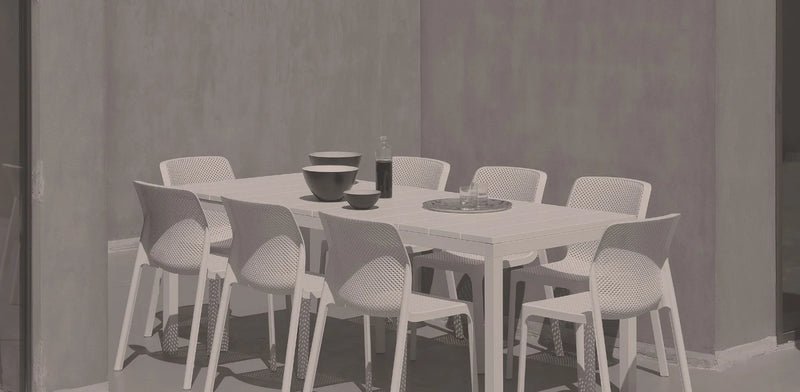 Load image into Gallery viewer, Nardi Rio 140 extensible outdoor table – lifestyle 4

