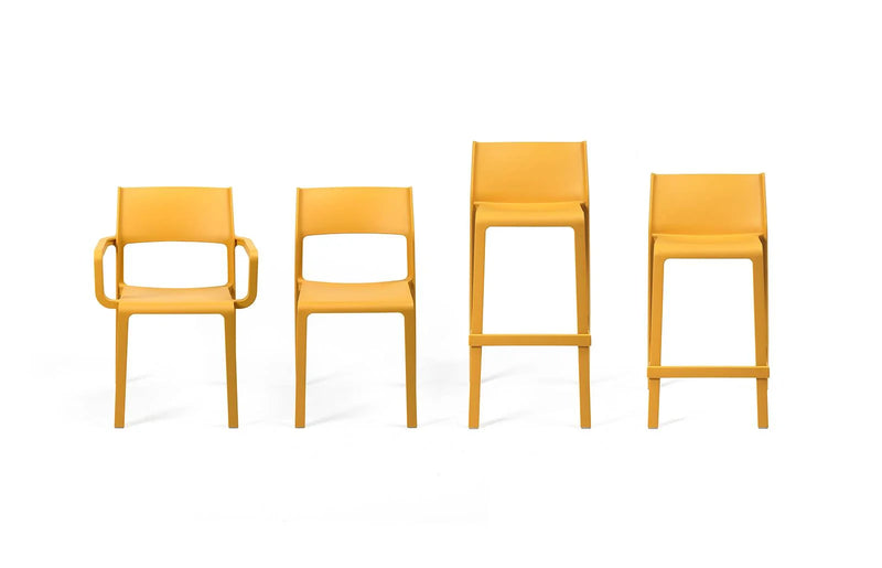 Load image into Gallery viewer, Nardi Trill Stool outdoor bar stool – lifestyle 12
