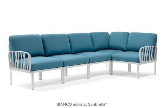 Komodo 5 Modular Outdoor Sofa - Custom Wood DesignsWhite Sunbrella-covered Komodo 5 modular outdoor sofa by Custom Wood Designs, showcasing its stylish, comfortable patio furniture design.Komodo Nardi Outdoor Sofa24575213705623Bianco Adriatic