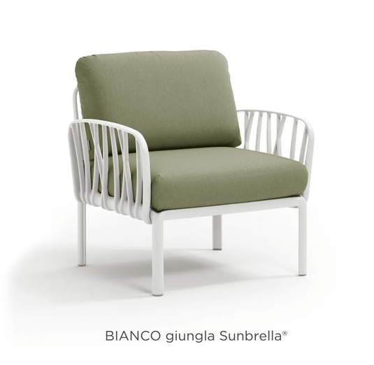 Komodo Poltrona Modular Outdoor Armchair for Sofa - Custom Wood DesignsNardi Komodo outdoor armchair from Custom Wood Designs, modular outdoor sofa armchair with sunbrella fabric in a stylish design.Nardi Outdoor Sofa Poltrona24575215335607Bianco Giugla Sunbrella