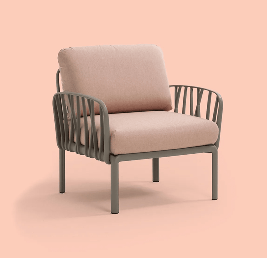 Komodo Poltrona Modular Outdoor Armchair for Sofa - Custom Wood DesignsNardi Komodo modular outdoor armchair from Custom Wood Designs, part of the outdoor sofa collection, with wooden frame and cushions.Nardi Outdoor Sofa Poltrona24575214606231Bianco Tech Sunbrella