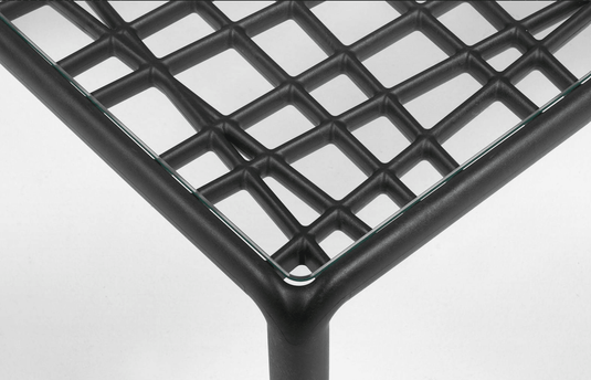 Komodo Tavolino Vetro Glass Outdoor Table - Custom Wood DesignsNardi Komodo Tavolino Vetro glass outdoor table with white top, suitable for patio or garden settings.Outdoor Nardi Table Komodo24575200623511Tortora Vetro