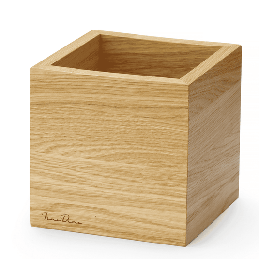 Madeira stand, 170x170x170mm - Custom Wood DesignsFine Dine Madeira stand, 170x170x170mm, sturdy wooden display stand, ideal for showcasing various items.Stand664452