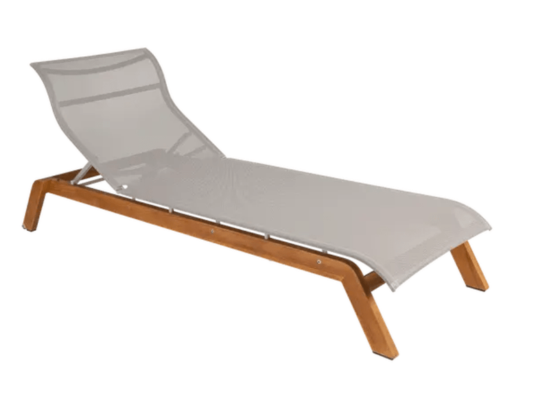 Load image into Gallery viewer, MAUI Teak Sunlounger - Custom Wood DesignsFermob Maui teak sunlounger with pebble Batyline cushion, outdoor teak base, perfect for relaxing in the sun.Teak Sunlounger24575194174551PebbleBatyline
