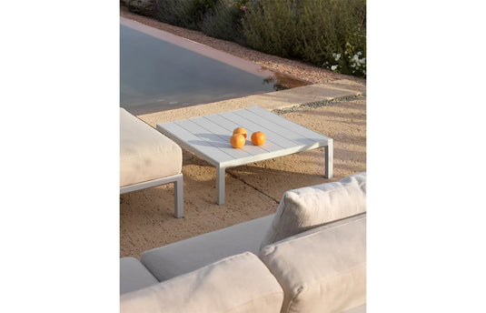 Nardi Maximo 4 modular outdoor sofa – lifestyle 2