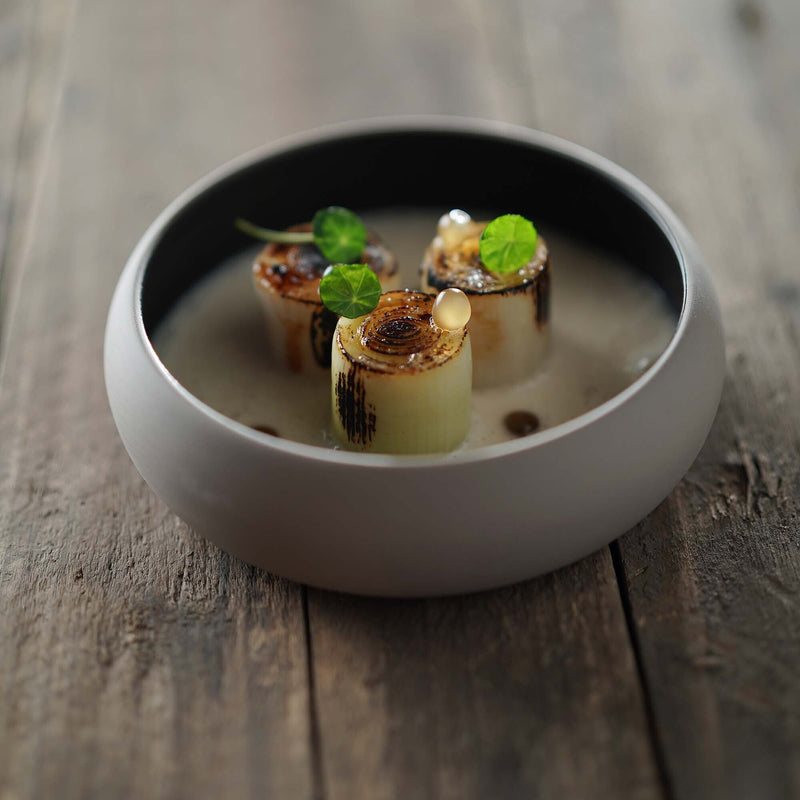 Load image into Gallery viewer, Mia Black bowl, 140mm - Custom Wood DesignsFine Dine Mia Black bowl, 140mm, showing sleek black ceramic design with smooth curves and a glossy finish.bowl778104
