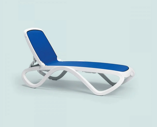 Nardi Omega sun lounger, stackable outdoor recliner with adjustable backrest, ideal for poolside and outdoor relaxation.