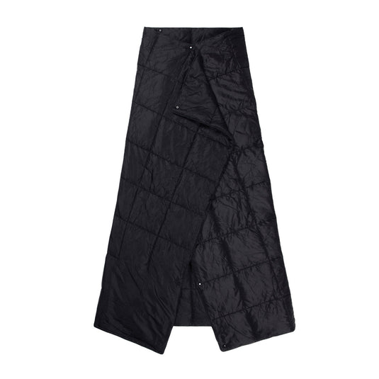 Nordic Drift GRS 3-in-1 Adventure Blanket - Custom Wood DesignsNordic Drift GRS 3-in-1 Adventure Blanket for outdoor use, showing its versatile design and cozy material in a natural outdoor setting.OutdoorND610.0001Nylon,Recycled polyesterblack