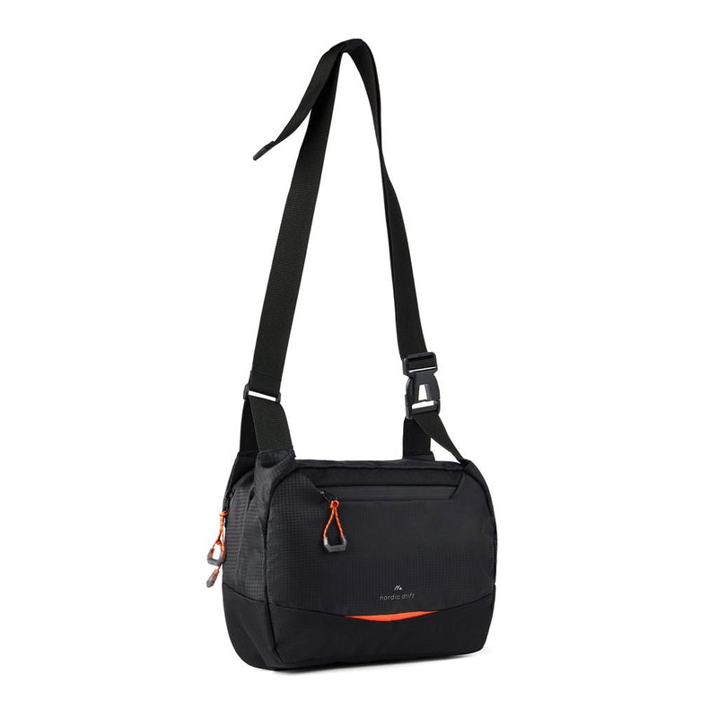 Load image into Gallery viewer, Nordic Drift Trail RCS Crossbody bag 4L - Custom Wood DesignsNordic Drift Drift Trail RCS crossbody bag in black, 4L, with adjustable strap and compact storage for travel and daily use.Bags &amp; TravelND200.0401rPET,rPETblack
