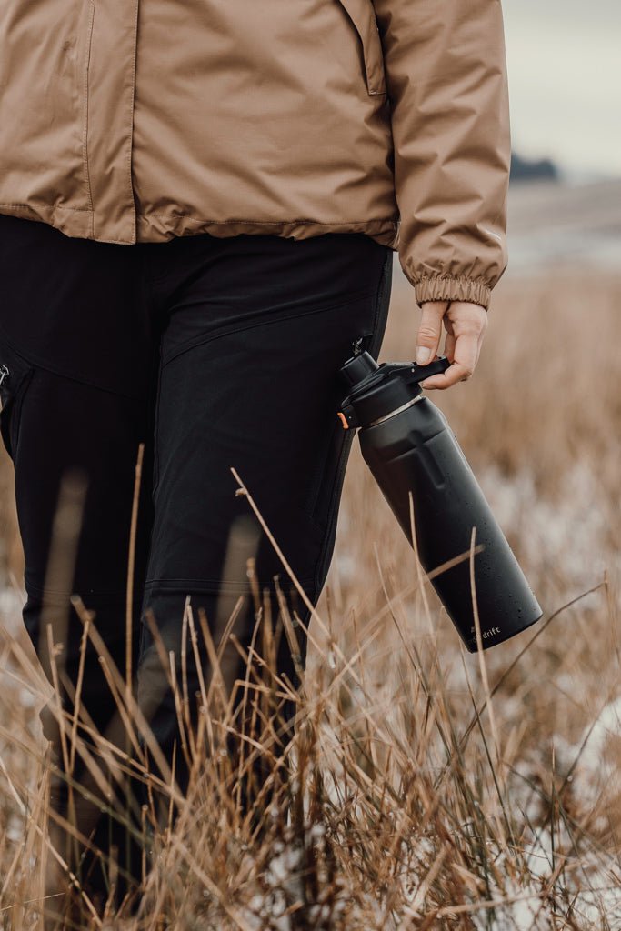 Load image into Gallery viewer, Nordic Drift Trail RCS Insulated Lockable Sports Bottle - Custom Wood DesignsNordic Drift insulated lockable sports bottle, drinkware with trail design, featuring secure cap and sleek black finish.DrinkwareND310.0101Recycled Stainless steel,Polypropyleneblack

