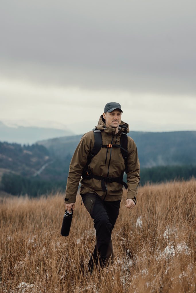 Load image into Gallery viewer, Nordic Drift Trail RCS Insulated sports bottle 940ml - Custom Wood DesignsNordic Drift insulated sports bottle 940ml in black with a secure lid, designed for active hydration and outdoor use.DrinkwareND310.0001Recycled Stainless steel,Polypropyleneblack
