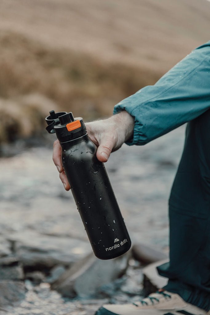Load image into Gallery viewer, Nordic Drift Trail RCS Single Wall Water Bottle 750ml - Custom Wood DesignsNordic Drift Trail RCS 750ml single wall water bottle with black lid and sleek design, ideal for outdoor hydration.DrinkwareND310.0301Recycled Stainless steelblack
