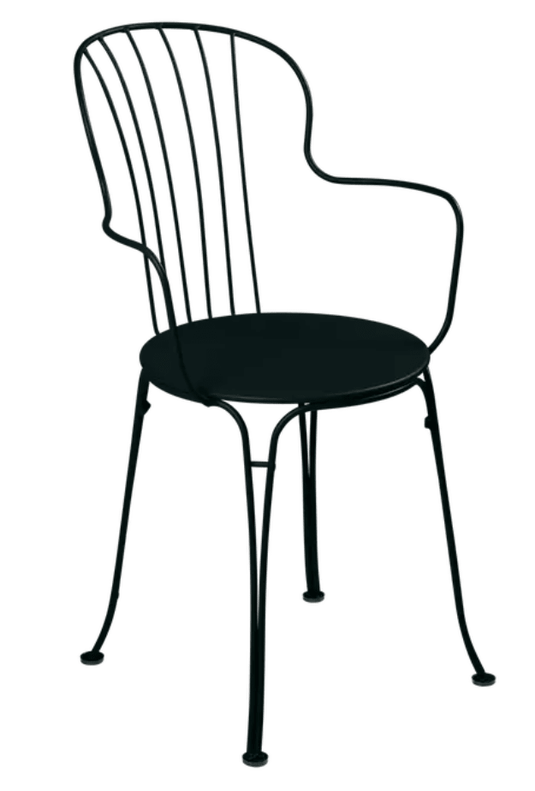 Outdoor Fermob OPÉRA+ armchair with black metal frame and comfortable woven seat, designed for stylish outdoor seating.