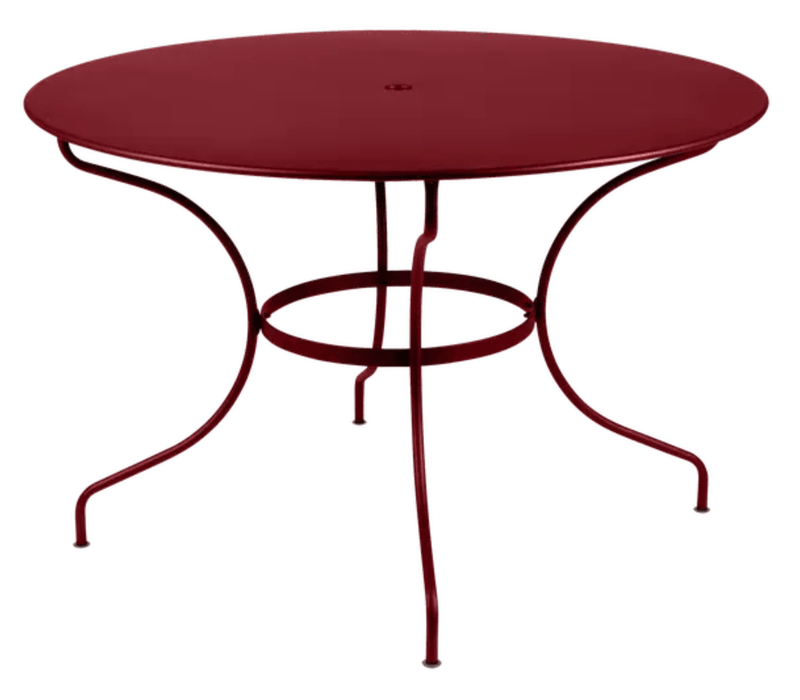Load image into Gallery viewer, Fermob OPÉRA+ outdoor metal table with 117 cm diameter, six-seater design, vibrant red Chilli color, suitable for patio or garden.
