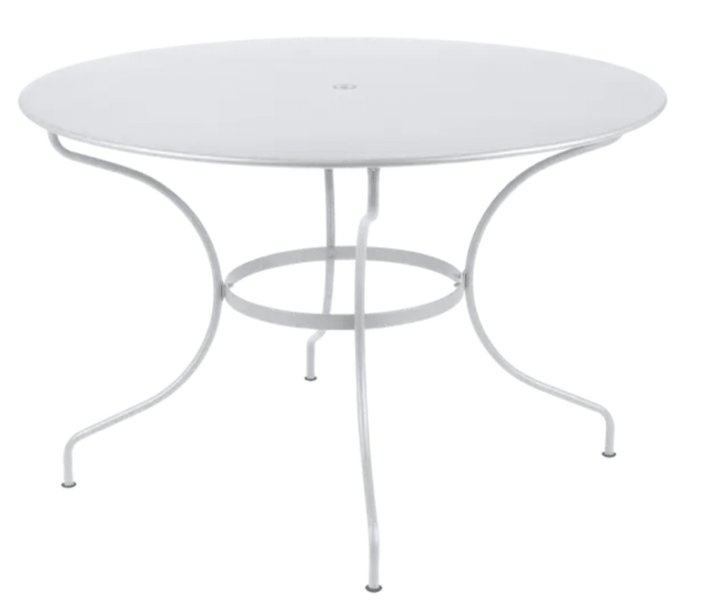 Load image into Gallery viewer, Fermob OPÉRA+ outdoor metal table, 117 cm diameter, white cotton finish, six-seater for patio or garden dining.
