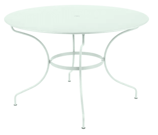 Fermob OPÉRA+ outdoor metal table in Ice Mint color, 117 cm diameter, six-seater patio table for outdoor dining.