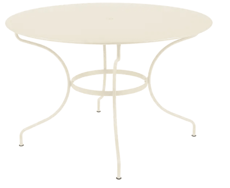 Load image into Gallery viewer, Fermob OPÉRA+ outdoor metal table in latte beige with 117 cm diameter, six-seater design for outdoor dining.
