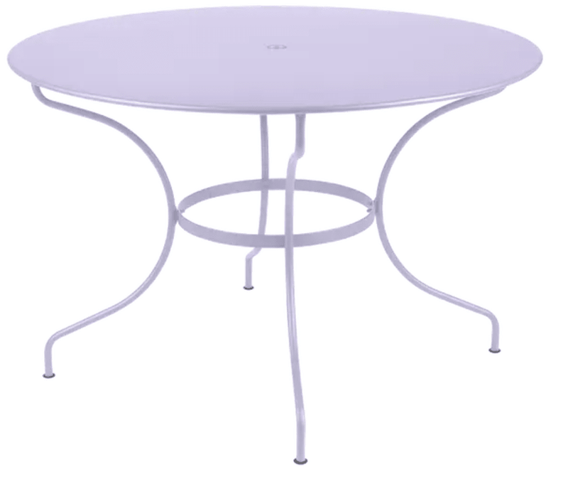 Load image into Gallery viewer, Fermob OPÉRA+ outdoor metal table, 117 cm diameter, six-seater, stylish white table for patio or garden setting.
